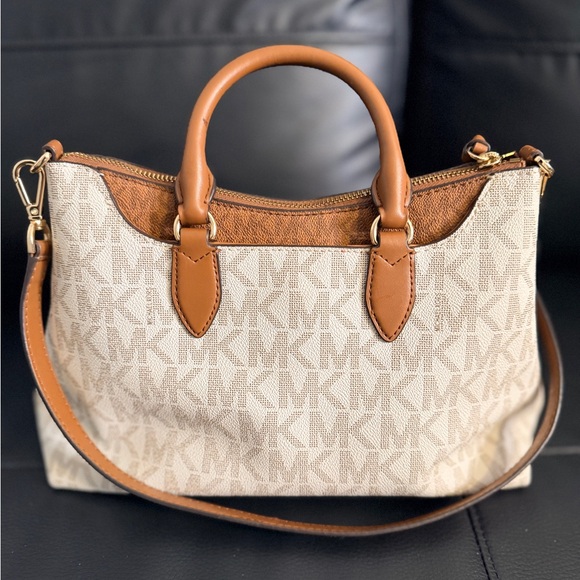 Michael Kors Mini Satchel Crossbody Vanilla MK Signature Brown Leather - Picture 5 of 8